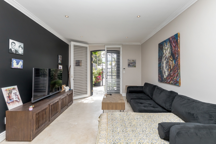 2 Bedroom Property for Sale in Claremont Upper Western Cape